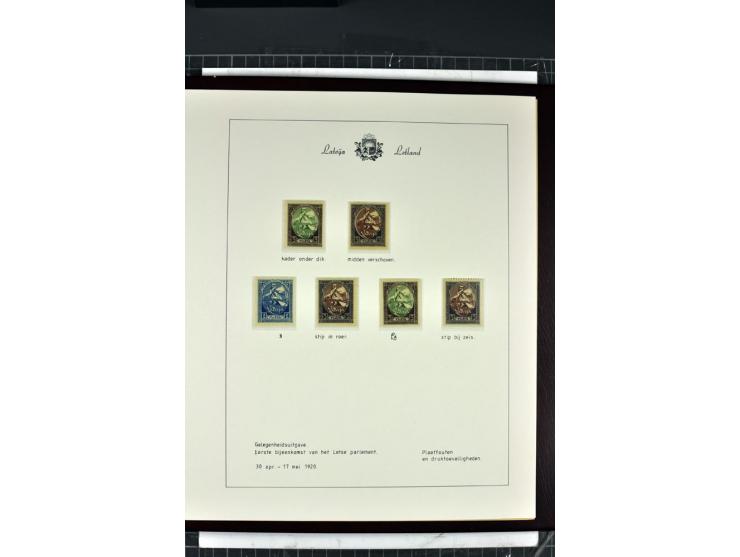 1918/40, enorm umfangreiche und detaillierte Spezialsammlung in neun Bänden, dabei über 200 Marken mit SPECIMEN-Aufdrucken, ü