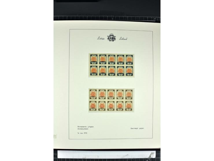 1918/40, enorm umfangreiche und detaillierte Spezialsammlung in neun Bänden, dabei über 200 Marken mit SPECIMEN-Aufdrucken, ü