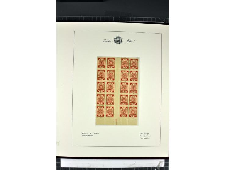 1918/40, enorm umfangreiche und detaillierte Spezialsammlung in neun Bänden, dabei über 200 Marken mit SPECIMEN-Aufdrucken, ü