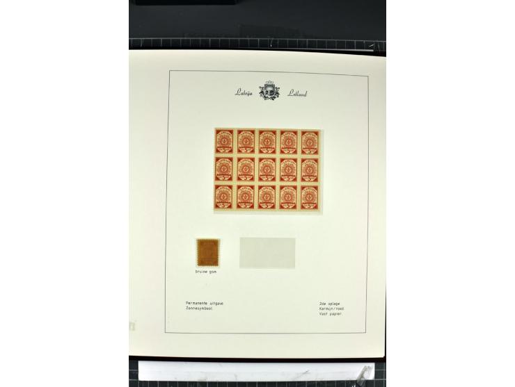 1918/40, enorm umfangreiche und detaillierte Spezialsammlung in neun Bänden, dabei über 200 Marken mit SPECIMEN-Aufdrucken, ü