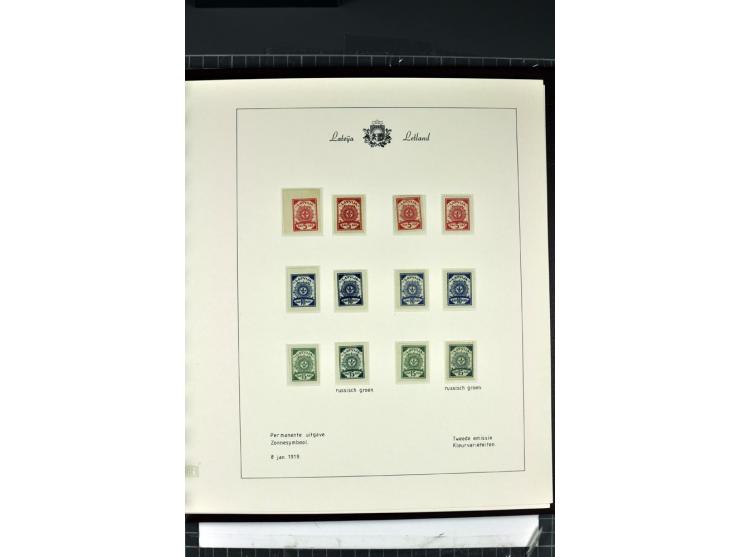1918/40, enorm umfangreiche und detaillierte Spezialsammlung in neun Bänden, dabei über 200 Marken mit SPECIMEN-Aufdrucken, ü