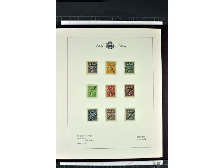 1918/40, enorm umfangreiche und detaillierte Spezialsammlung in neun Bänden, dabei über 200 Marken mit SPECIMEN-Aufdrucken, ü