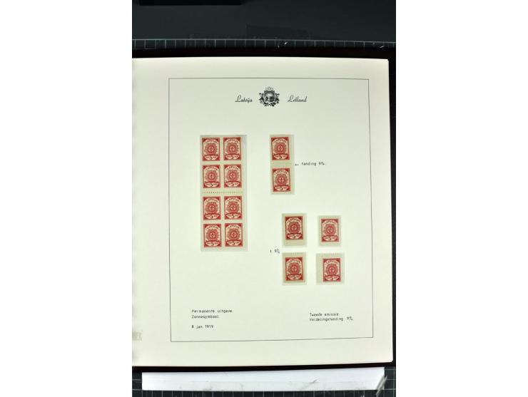 1918/40, enorm umfangreiche und detaillierte Spezialsammlung in neun Bänden, dabei über 200 Marken mit SPECIMEN-Aufdrucken, ü
