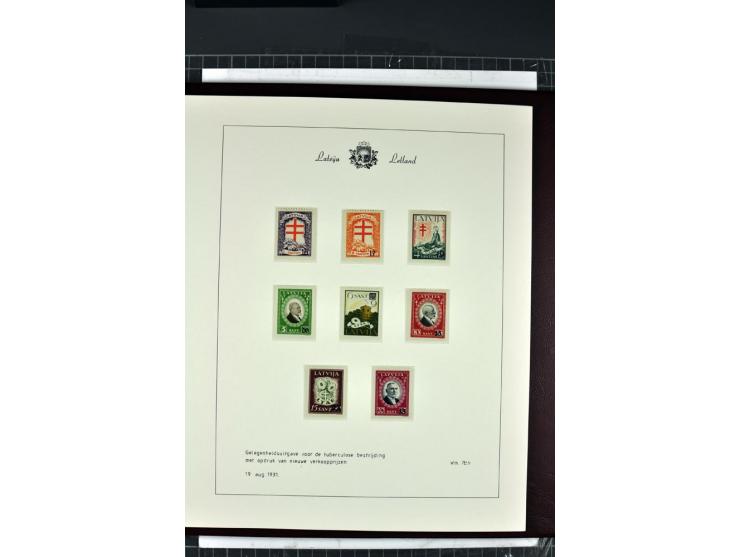 1918/40, enorm umfangreiche und detaillierte Spezialsammlung in neun Bänden, dabei über 200 Marken mit SPECIMEN-Aufdrucken, ü