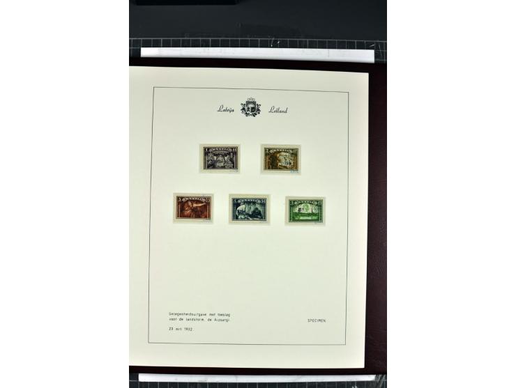 1918/40, enorm umfangreiche und detaillierte Spezialsammlung in neun Bänden, dabei über 200 Marken mit SPECIMEN-Aufdrucken, ü