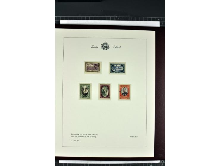1918/40, enorm umfangreiche und detaillierte Spezialsammlung in neun Bänden, dabei über 200 Marken mit SPECIMEN-Aufdrucken, ü