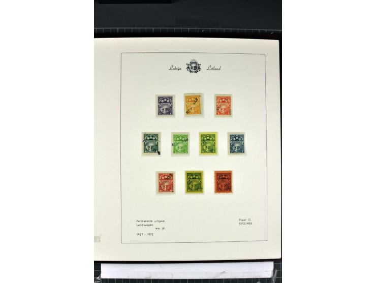 1918/40, enorm umfangreiche und detaillierte Spezialsammlung in neun Bänden, dabei über 200 Marken mit SPECIMEN-Aufdrucken, ü