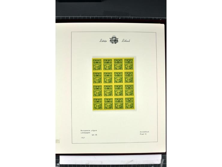 1918/40, enorm umfangreiche und detaillierte Spezialsammlung in neun Bänden, dabei über 200 Marken mit SPECIMEN-Aufdrucken, ü