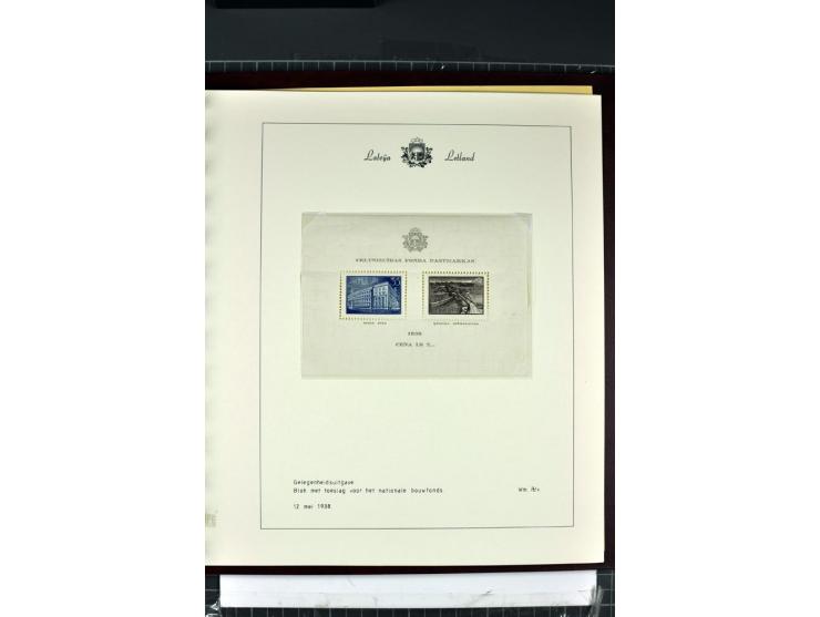 1918/40, enorm umfangreiche und detaillierte Spezialsammlung in neun Bänden, dabei über 200 Marken mit SPECIMEN-Aufdrucken, ü