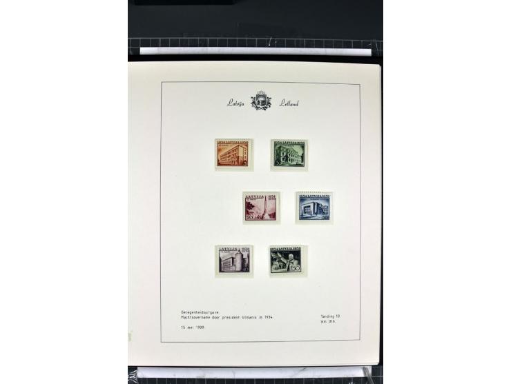 1918/40, enorm umfangreiche und detaillierte Spezialsammlung in neun Bänden, dabei über 200 Marken mit SPECIMEN-Aufdrucken, ü