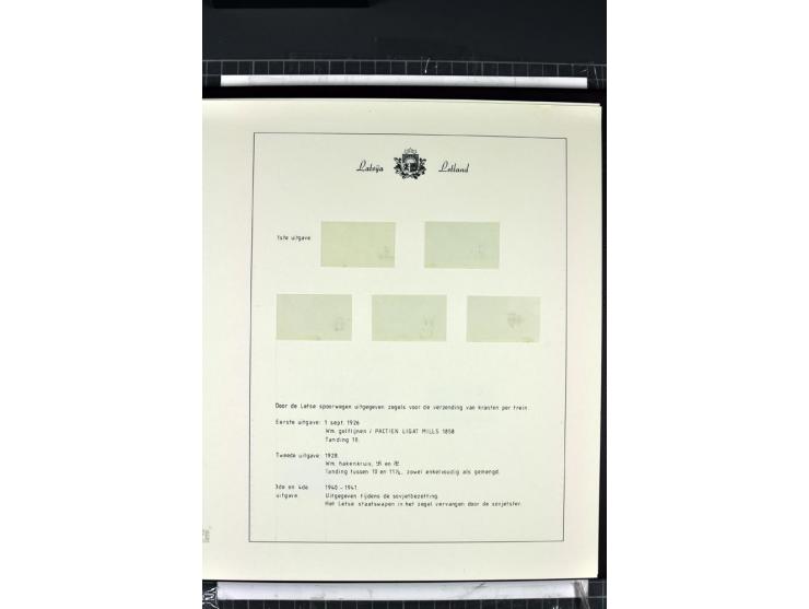 1918/40, enorm umfangreiche und detaillierte Spezialsammlung in neun Bänden, dabei über 200 Marken mit SPECIMEN-Aufdrucken, ü
