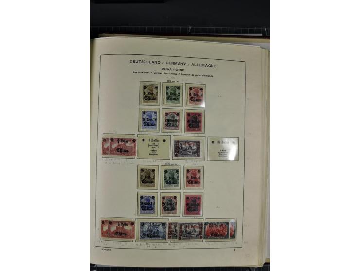 1918/40, enorm umfangreiche und detaillierte Spezialsammlung in neun Bänden, dabei über 200 Marken mit SPECIMEN-Aufdrucken, ü
