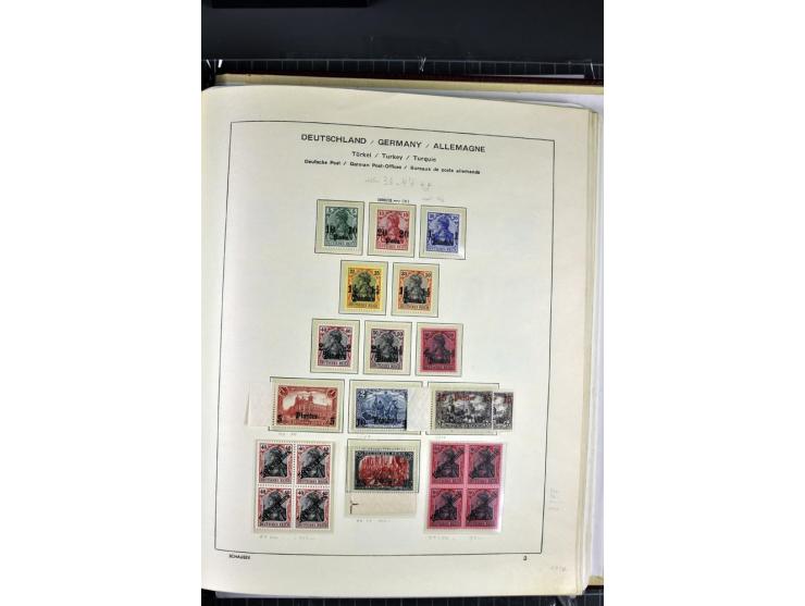 1918/40, enorm umfangreiche und detaillierte Spezialsammlung in neun Bänden, dabei über 200 Marken mit SPECIMEN-Aufdrucken, ü