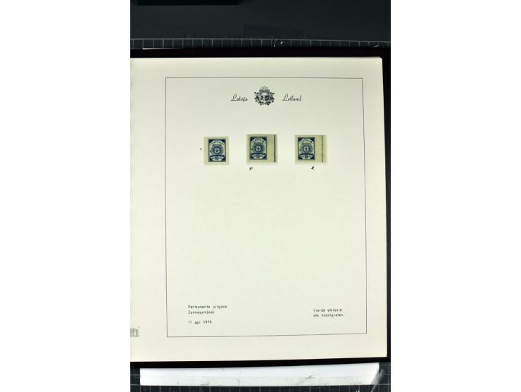 1918/40, enorm umfangreiche und detaillierte Spezialsammlung in neun Bänden, dabei über 200 Marken mit SPECIMEN-Aufdrucken, ü