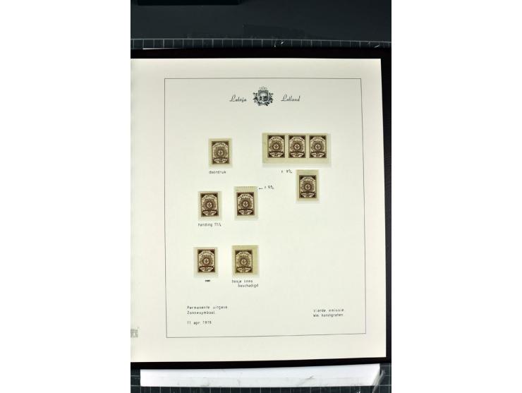 1918/40, enorm umfangreiche und detaillierte Spezialsammlung in neun Bänden, dabei über 200 Marken mit SPECIMEN-Aufdrucken, ü