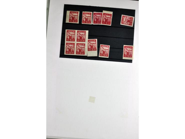 1918/41, postrische, ungebrauchte und gestempelte Sammlung, dabei ungezähnte und teilgezähnte Marken, Zwischenstege, Kehrdruc