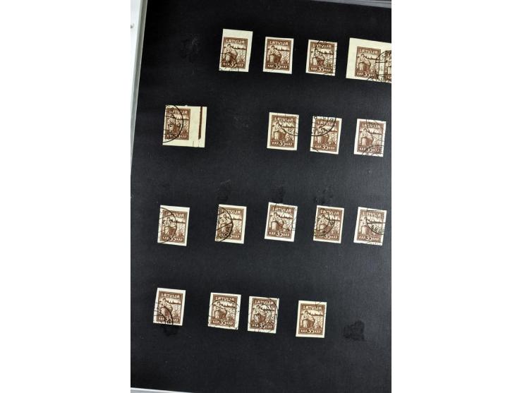 1918/41, postrische, ungebrauchte und gestempelte Sammlung, dabei ungezähnte und teilgezähnte Marken, Zwischenstege, Kehrdruc