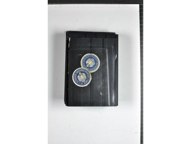 1918/41, postrische, ungebrauchte und gestempelte Sammlung, dabei ungezähnte und teilgezähnte Marken, Zwischenstege, Kehrdruc
