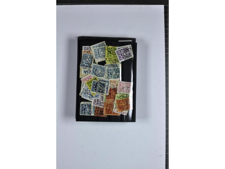 1918/41, postrische, ungebrauchte und gestempelte Sammlung, dabei ungezähnte und teilgezähnte Marken, Zwischenstege, Kehrdruc