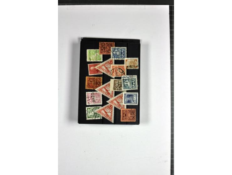1918/41, postrische, ungebrauchte und gestempelte Sammlung, dabei ungezähnte und teilgezähnte Marken, Zwischenstege, Kehrdruc