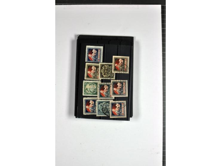 1918/41, postrische, ungebrauchte und gestempelte Sammlung, dabei ungezähnte und teilgezähnte Marken, Zwischenstege, Kehrdruc
