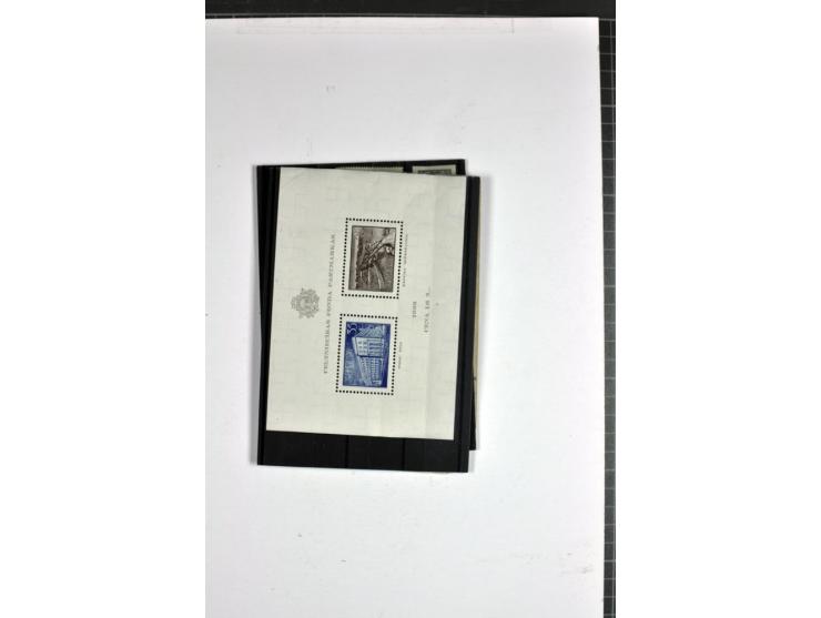 1918/41, postrische, ungebrauchte und gestempelte Sammlung, dabei ungezähnte und teilgezähnte Marken, Zwischenstege, Kehrdruc