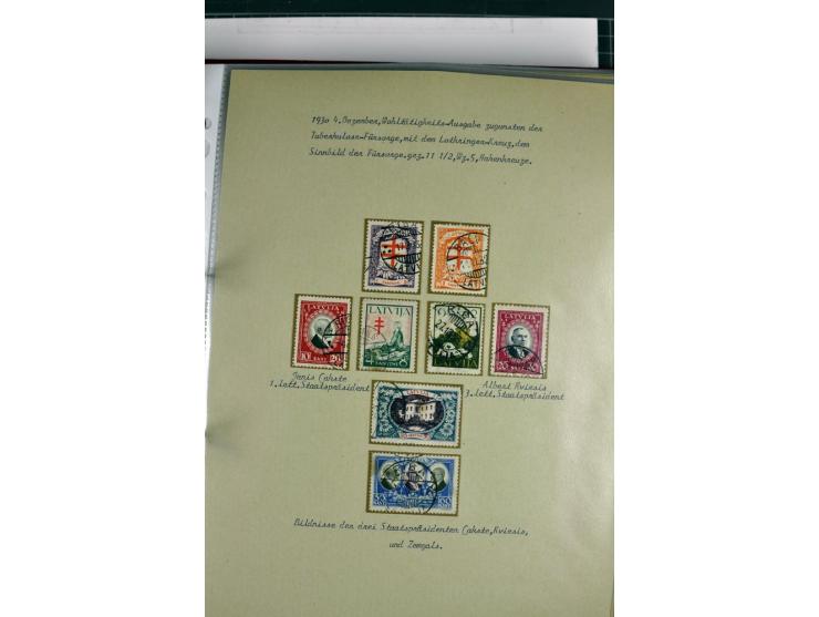 1918/41, postrische, ungebrauchte und gestempelte Sammlung, dabei ungezähnte und teilgezähnte Marken, Zwischenstege, Kehrdruc
