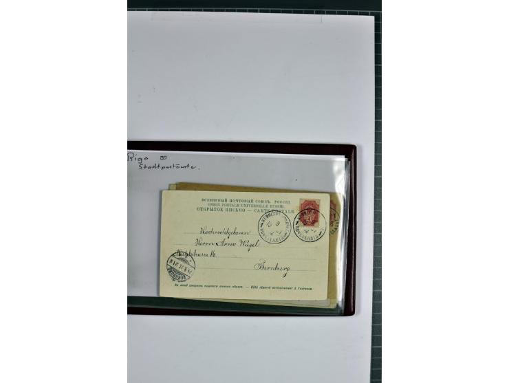 1881/1917, 66 Briefe, Karten und Ganzsachen mit kyrillischen Poststempeln aus Livland von Aloja bis Alt-Schwanenburg