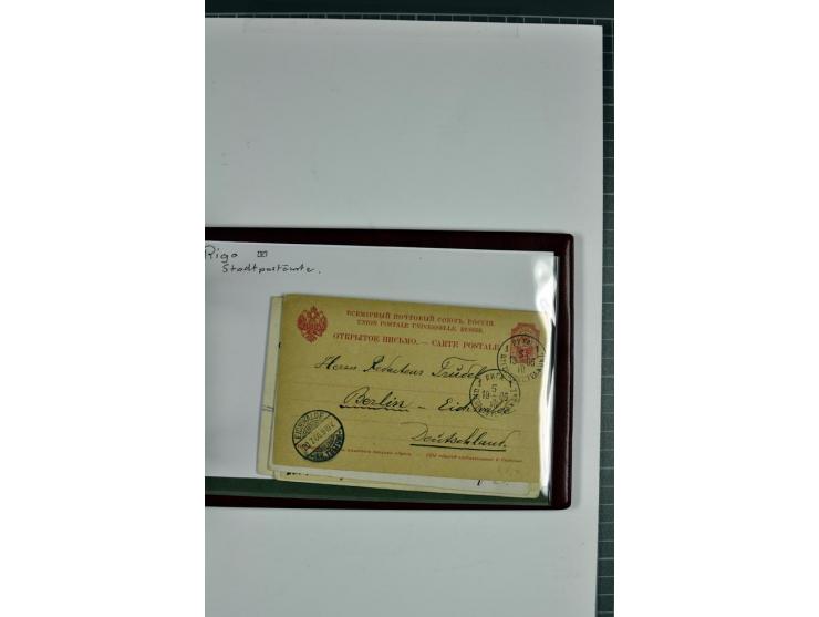 1881/1917, 66 Briefe, Karten und Ganzsachen mit kyrillischen Poststempeln aus Livland von Aloja bis Alt-Schwanenburg