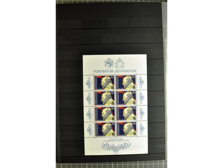 1912/2007, postfrische, ungebrauchte und gestempelte Sammlung, oft in beiden Erhaltungen gesammelt mit u.a. Mi.-Nr. 82-89 (2)