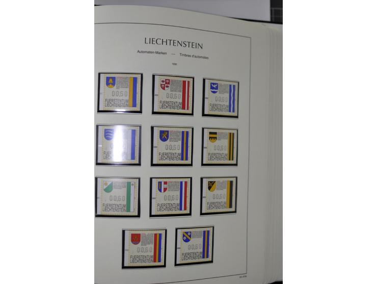 1912/1998, am Anfang meist ungebrauchte und gestempelte Sammlung im Vordruckalbum, später auch bessere und kpl. postfrische A