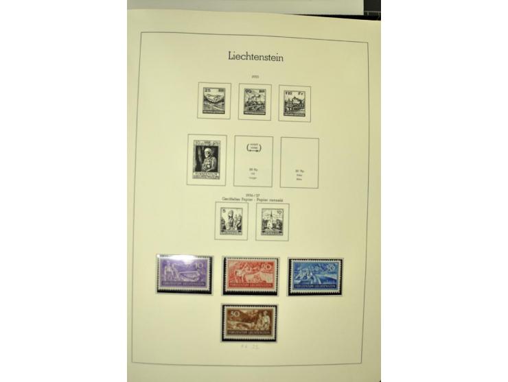 1912/1998, am Anfang meist ungebrauchte und gestempelte Sammlung im Vordruckalbum, später auch bessere und kpl. postfrische A