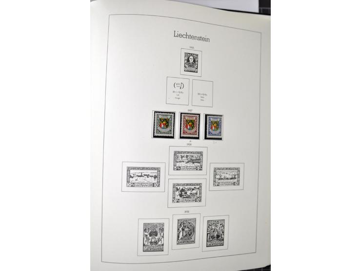 1912/1998, am Anfang meist ungebrauchte und gestempelte Sammlung im Vordruckalbum, später auch bessere und kpl. postfrische A