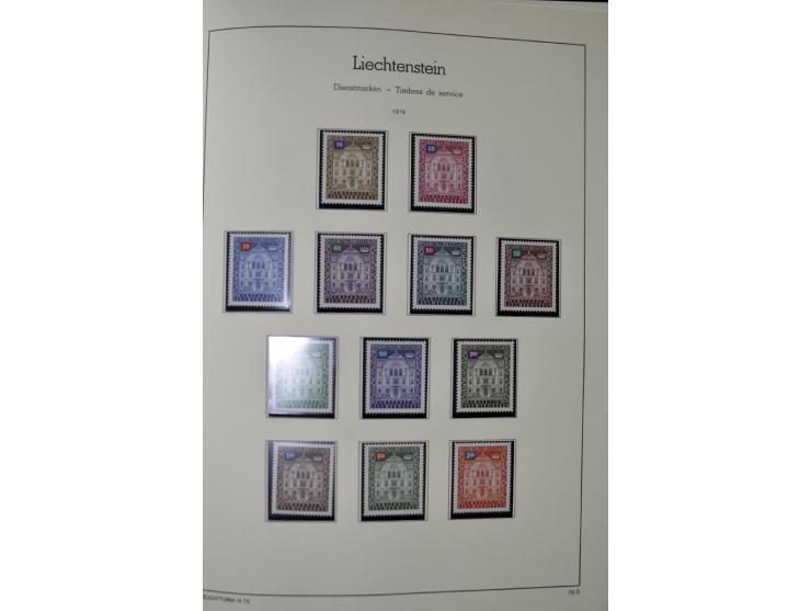 1912/1998, am Anfang meist ungebrauchte und gestempelte Sammlung im Vordruckalbum, später auch bessere und kpl. postfrische A