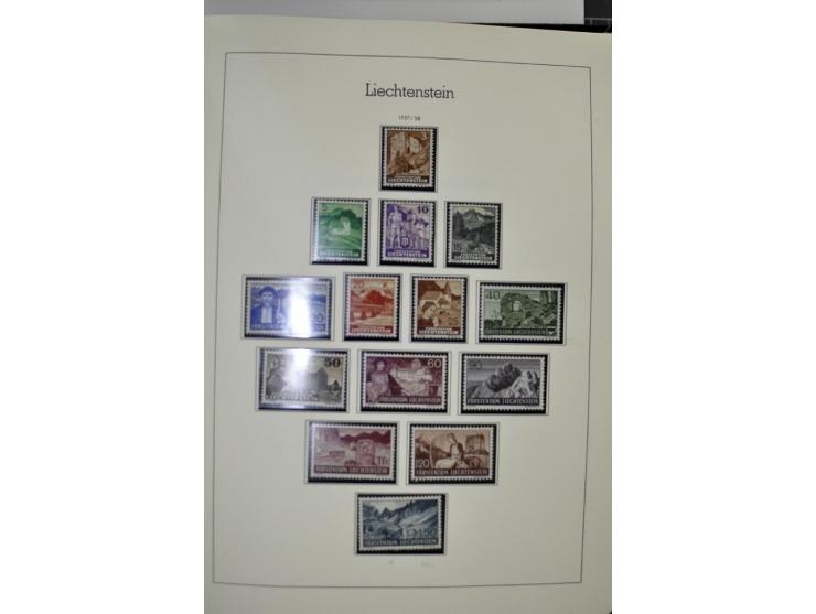 1912/1998, am Anfang meist ungebrauchte und gestempelte Sammlung im Vordruckalbum, später auch bessere und kpl. postfrische A