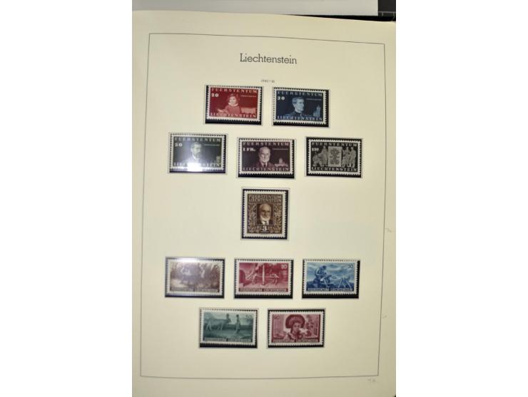 1912/1998, am Anfang meist ungebrauchte und gestempelte Sammlung im Vordruckalbum, später auch bessere und kpl. postfrische A