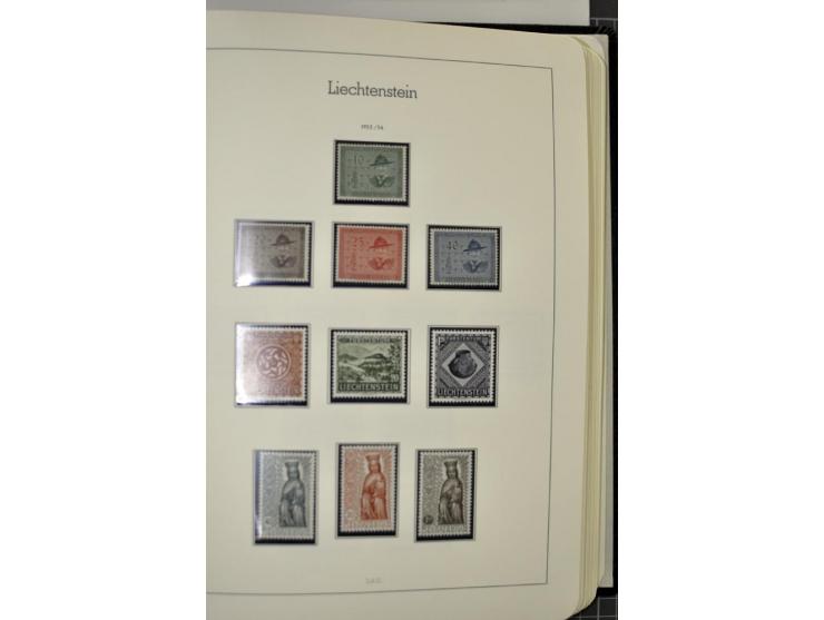 1912/1998, am Anfang meist ungebrauchte und gestempelte Sammlung im Vordruckalbum, später auch bessere und kpl. postfrische A