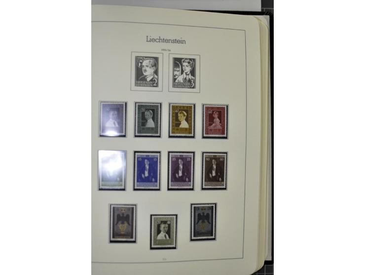 1912/1998, am Anfang meist ungebrauchte und gestempelte Sammlung im Vordruckalbum, später auch bessere und kpl. postfrische A