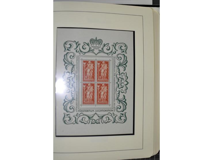 1912/1998, am Anfang meist ungebrauchte und gestempelte Sammlung im Vordruckalbum, später auch bessere und kpl. postfrische A
