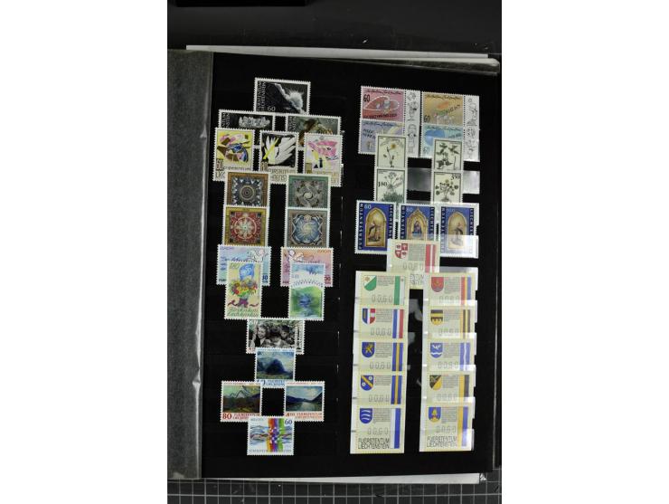 1971/2011, postfrische Sammlung im Einsteckbuch