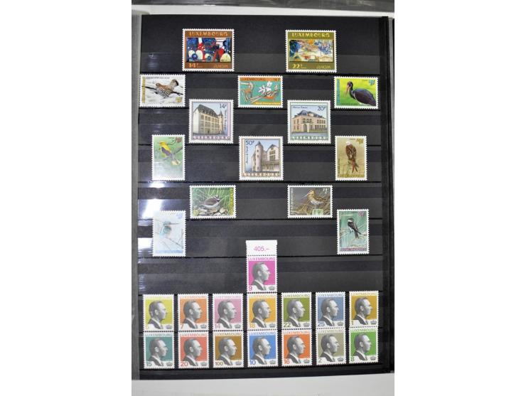  1960/2012, postfrische Sammlung in 2 Einsteckbüchern