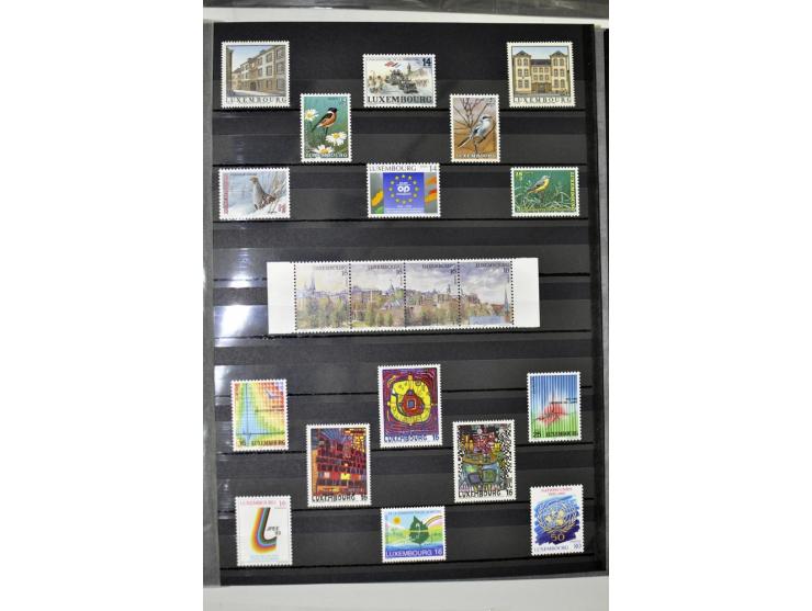  1960/2012, postfrische Sammlung in 2 Einsteckbüchern