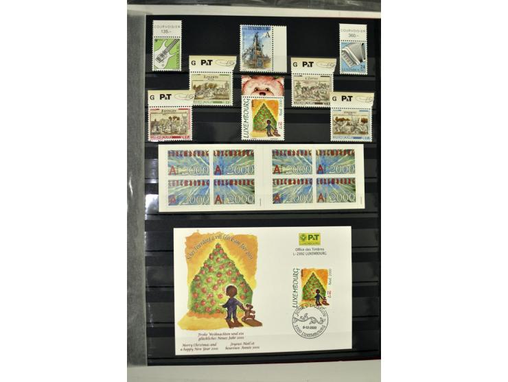  1960/2012, postfrische Sammlung in 2 Einsteckbüchern