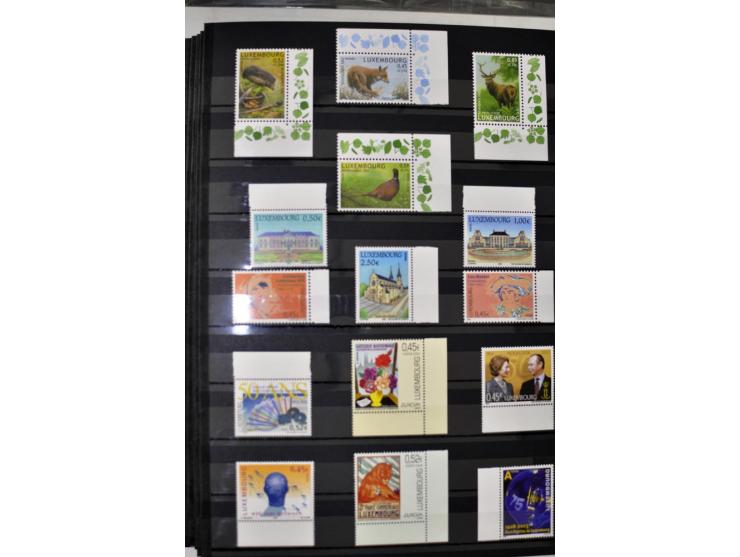  1960/2012, postfrische Sammlung in 2 Einsteckbüchern
