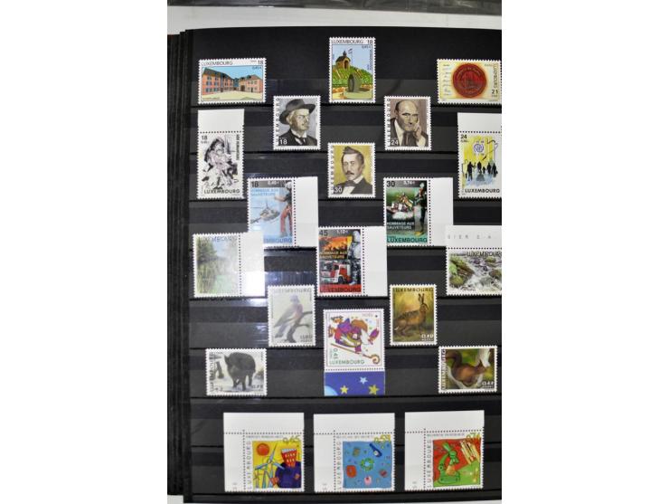  1960/2012, postfrische Sammlung in 2 Einsteckbüchern
