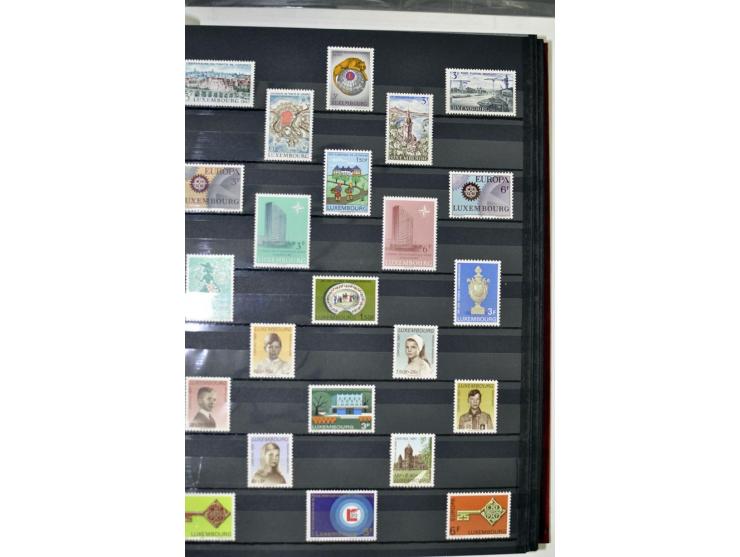  1960/2012, postfrische Sammlung in 2 Einsteckbüchern