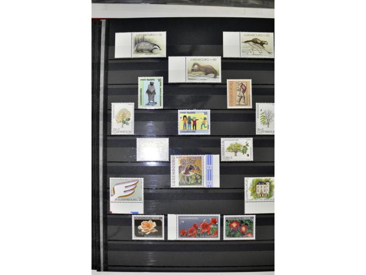 1960/2012, postfrische Sammlung in 2 Einsteckbüchern