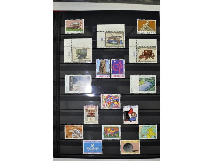  1960/2012, postfrische Sammlung in 2 Einsteckbüchern