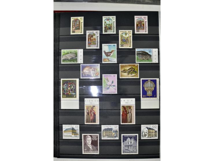  1960/2012, postfrische Sammlung in 2 Einsteckbüchern