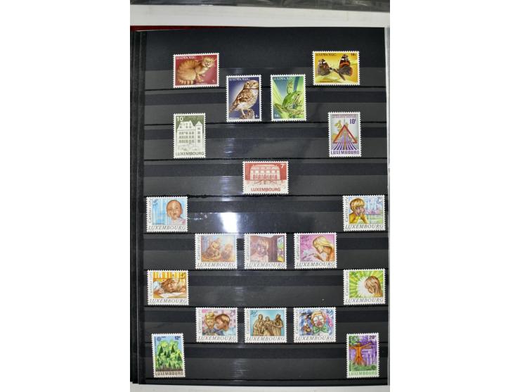 1960/2012, postfrische Sammlung in 2 Einsteckbüchern